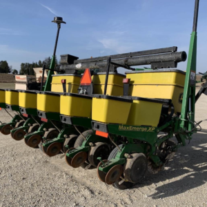 John Deere 6 Row Planter